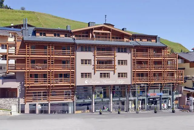 Mountain 瑟弗浩斯